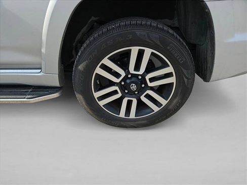 Used 2016 Toyota 4Runner Limited image 8