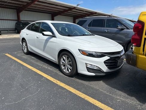 Used 2024 Chevrolet Malibu LT FWD image 1