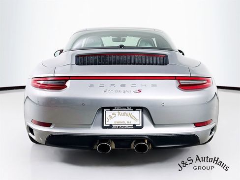 Used 2019 Porsche 911 Targa 4S AWD/4WD image 6