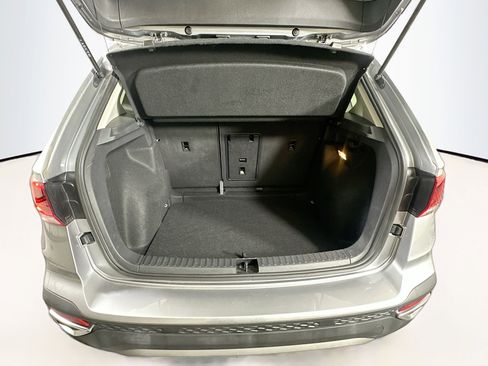Used 2022 Volkswagen Taos SE FWD image 27
