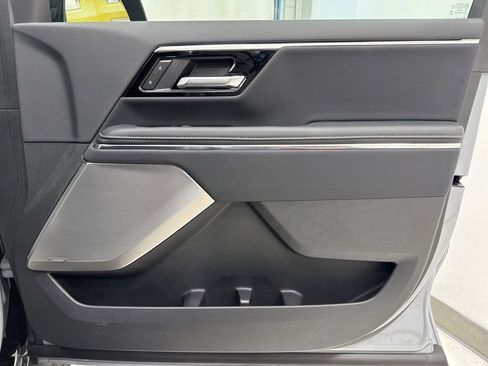 New 2025 GMC Sierra EV Denali AWD/4WD image 8