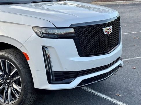 Certified 2023 Cadillac Escalade Sport w/ Touring Package image 14