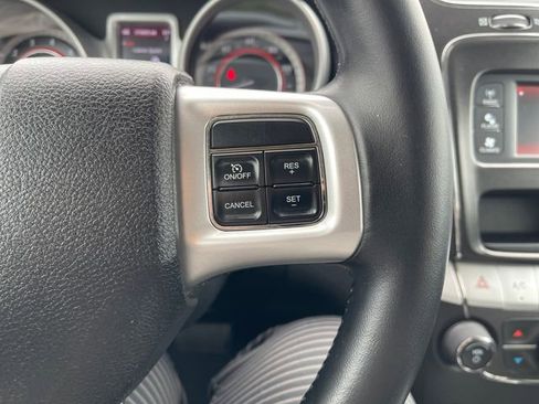 Used 2011 Dodge Journey Mainstreet w/ Popular Equipment Group AWD/4WD image 26