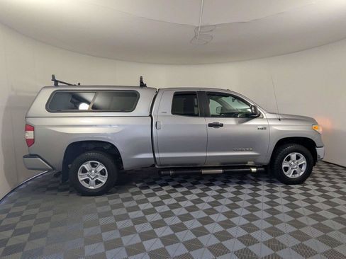Used 2016 Toyota Tundra SR5 AWD/4WD image 4
