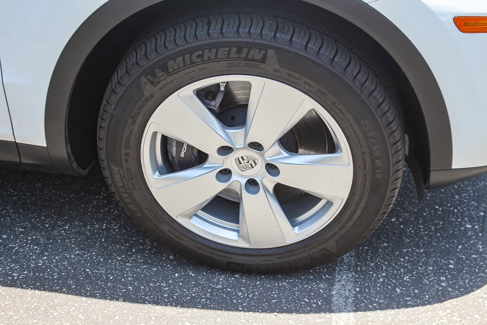 Used 2023 Porsche Cayenne Platinum Edition AWD/4WD image 9
