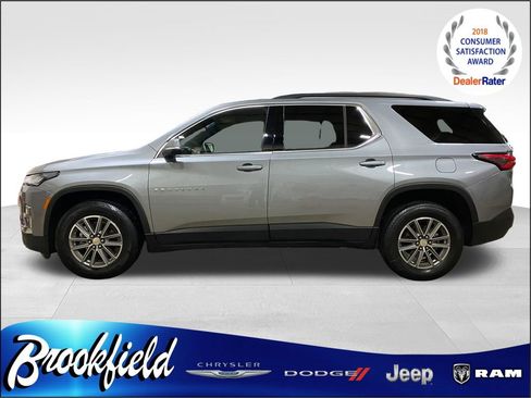 Used 2023 Chevrolet Traverse LT image 5