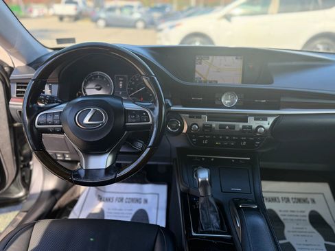 Used 2016 Lexus ES 350 image 17