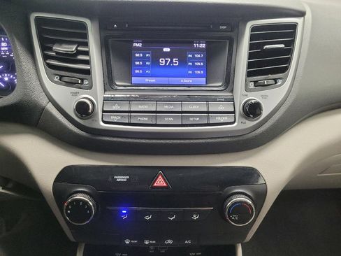 Used 2016 Hyundai Tucson SE image 25