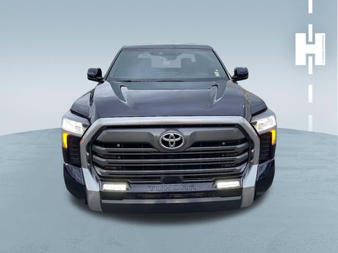 Used 2025 Toyota Tundra Limited AWD/4WD image 3