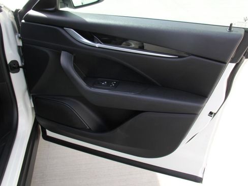 Used 2020 Maserati Levante S image 30