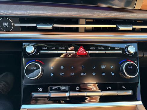 New 2026 Hyundai Santa Fe Calligraphy FWD image 32