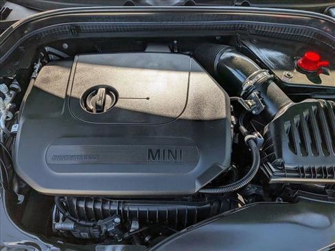 Used 2021 MINI Cooper 2-Door Hardtop w/ Driver Assistance Package FWD image 22