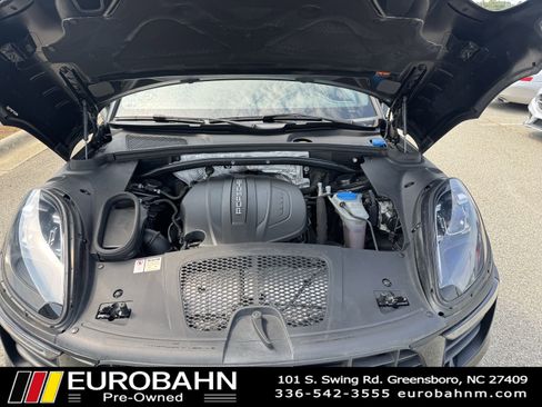 Used 2017 Porsche Macan image 26