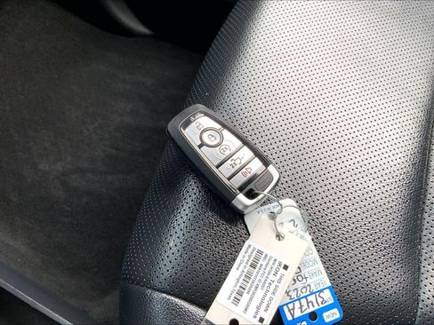 Used 2023 Ford F150 Lariat image 14