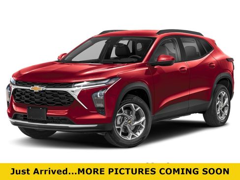 Used 2025 Chevrolet Trax LT w/ LT Convenience Package FWD image 1