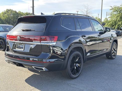 New 2026 Volkswagen Atlas SE FWD image 5