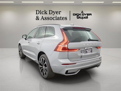 Certified 2025 Volvo XC60 B5 Plus w/ Protection Package Premier image 4