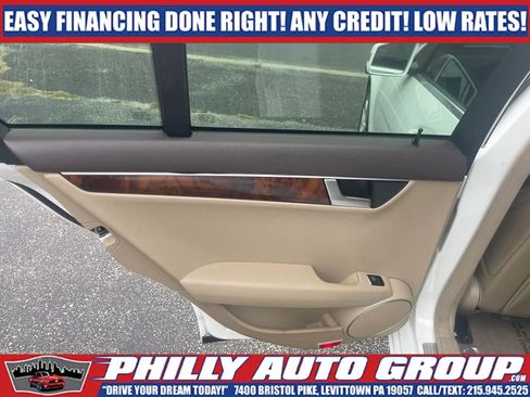 Used 2013 Mercedes-Benz C 250 Sedan image 22