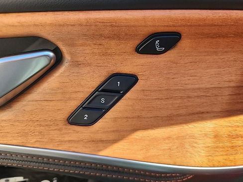 Used 2021 Jeep Grand Cherokee L Summit image 13