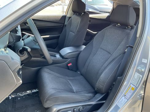 Used 2023 Honda Accord EX image 18