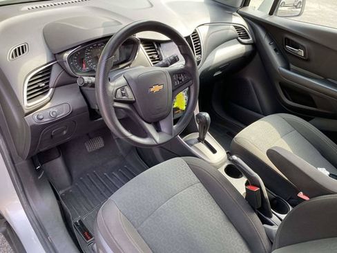 Used 2021 Chevrolet Trax LS w/ Tint and Cruise Package FWD image 22