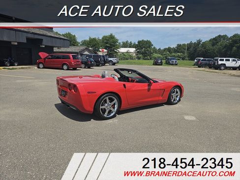 Used 2005 Chevrolet Corvette Convertible w/ Preferred Equipment Group image 3