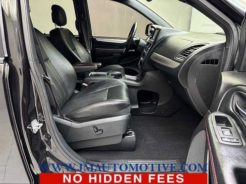Used 2019 Dodge Grand Caravan GT FWD image 22