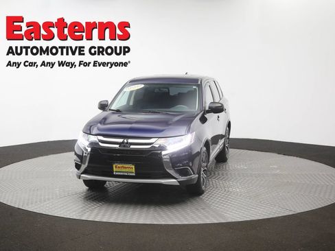 Used 2018 Mitsubishi Outlander ES AWD/4WD image 52