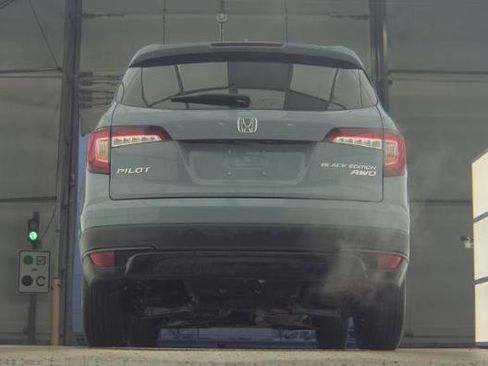 Used 2022 Honda Pilot Black Edition image 6