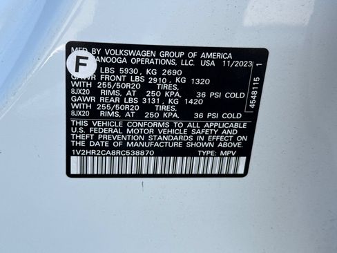 Used 2024 Volkswagen Atlas SE AWD/4WD image 43