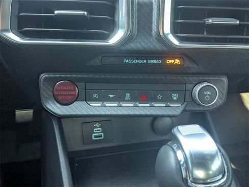 Used 2025 Ford Mustang GT Premium image 23