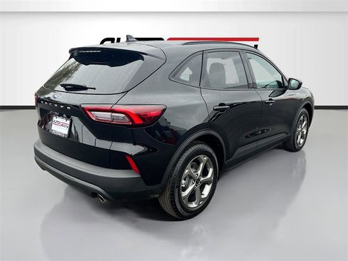 Used 2025 Ford Escape ST-Line image 7