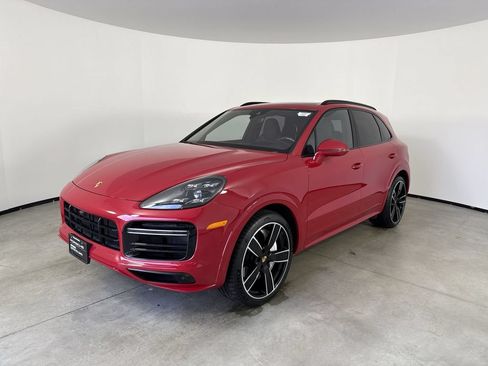 Certified 2023 Porsche Cayenne Turbo AWD/4WD image 1
