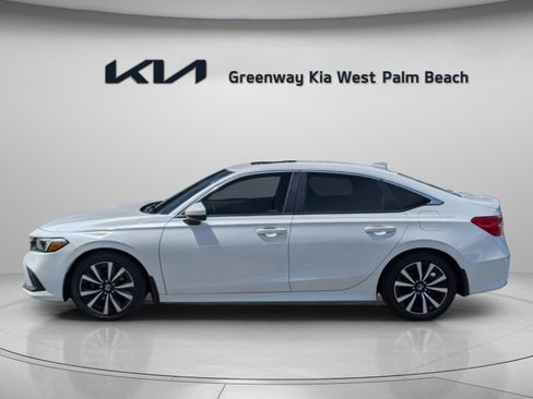 Used 2023 Honda Civic EX image 4