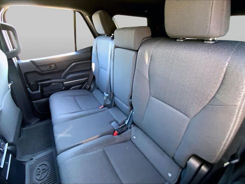 Used 2025 Toyota 4Runner SR5 RWD image 20