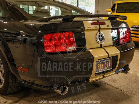 Used 2006 Ford Mustang GT Premium RWD image 39