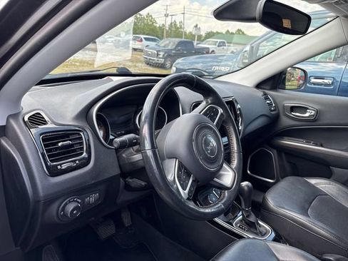 Used 2019 Jeep Compass Limited AWD/4WD image 8