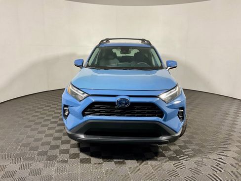 Used 2023 Toyota RAV4 AWD Hybrid image 9