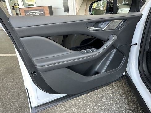 New 2024 Jaguar I-PACE R-Dynamic HSE image 11