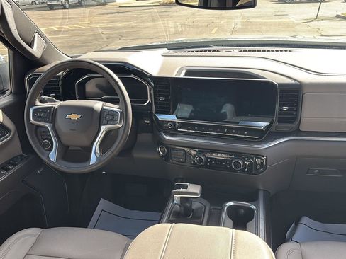 Certified 2024 Chevrolet Silverado 1500 LTZ image 24