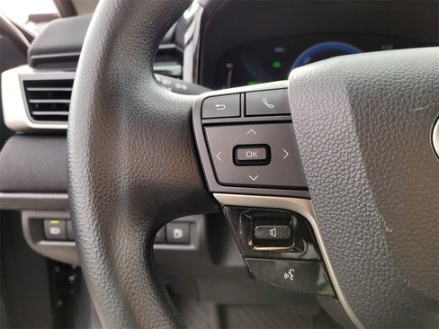 Used 2025 Toyota Camry LE image 23