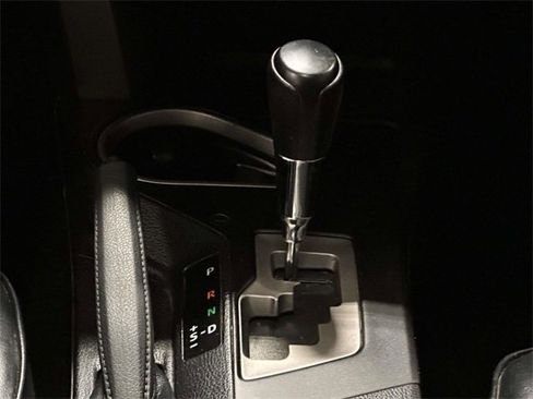 Used 2018 Toyota RAV4 XLE image 21