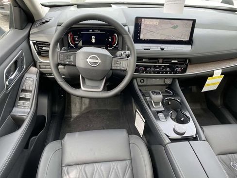 New 2026 Nissan Rogue Platinum w/ Platinum Premium Package AWD/4WD image 9