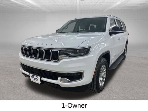 Used 2024 Jeep Wagoneer L 4WD image 7