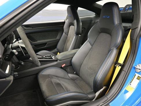 Certified 2022 Porsche 911 GT3 RWD image 5