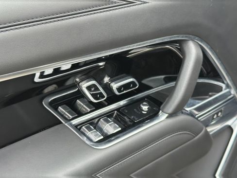 Used 2023 Land Rover Range Rover SE AWD/4WD image 12