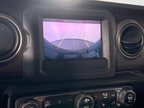 Used 2020 Jeep Wrangler Unlimited Sport S image 13