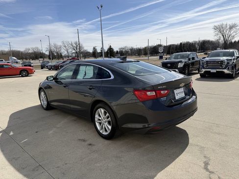 Used 2016 Chevrolet Malibu LT w/ Leather Package image 3