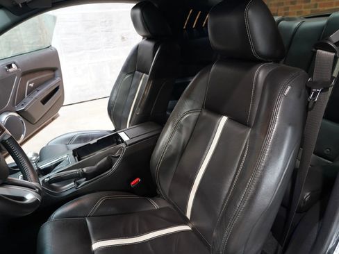 Used 2010 Ford Mustang GT image 45