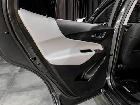 Used 2020 Chevrolet Equinox LS w/ LPO, Floor Liner Package FWD image 48